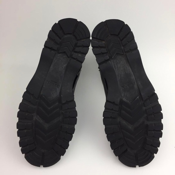 PRADA  Chelsea  patent leather Boot sz 7.5 - Picture 6 of 8